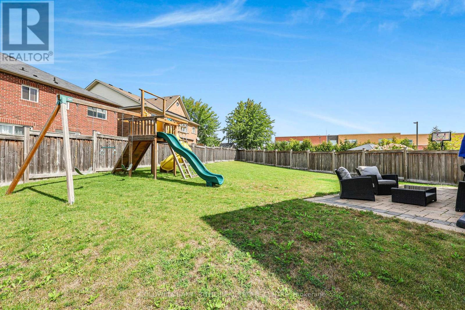 18 Herefordshire Crescent, Newmarket, Ontario  L9N 0B7 - Photo 37 - N13728542