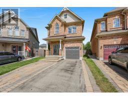18 HEREFORDSHIRE CRESCENT, Newmarket, Ontario