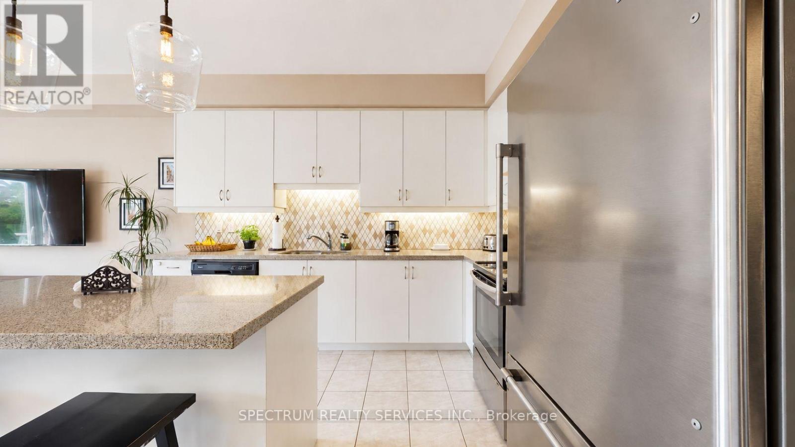 1103 Stantin Street, Innisfil, Ontario  L0L 1W0 - Photo 43 - N13728554
