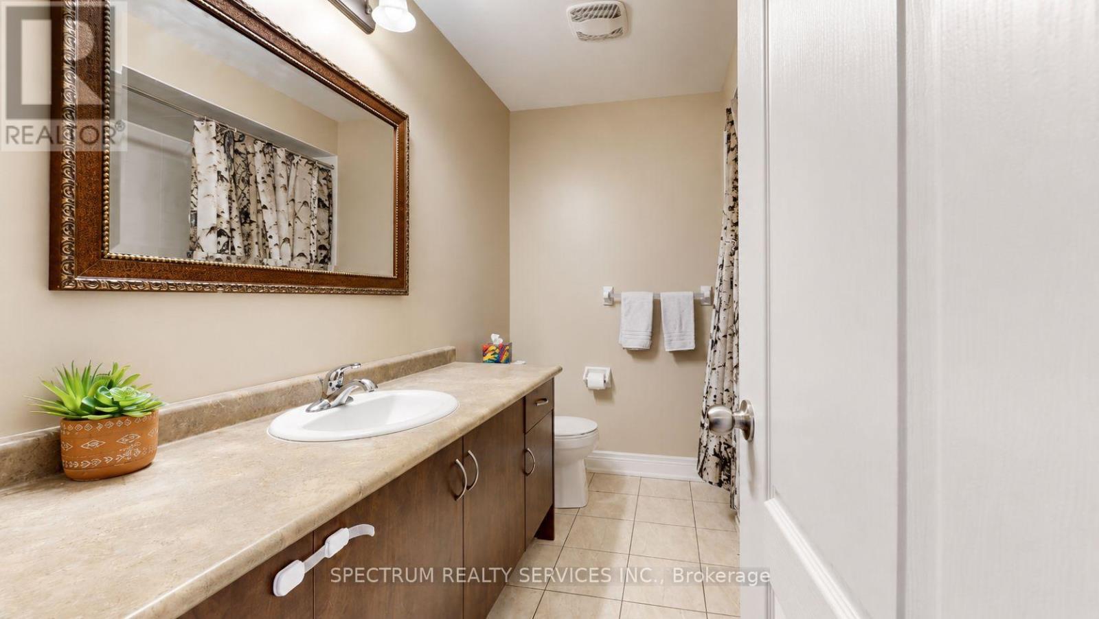 1103 Stantin Street, Innisfil, Ontario  L0L 1W0 - Photo 46 - N13728554