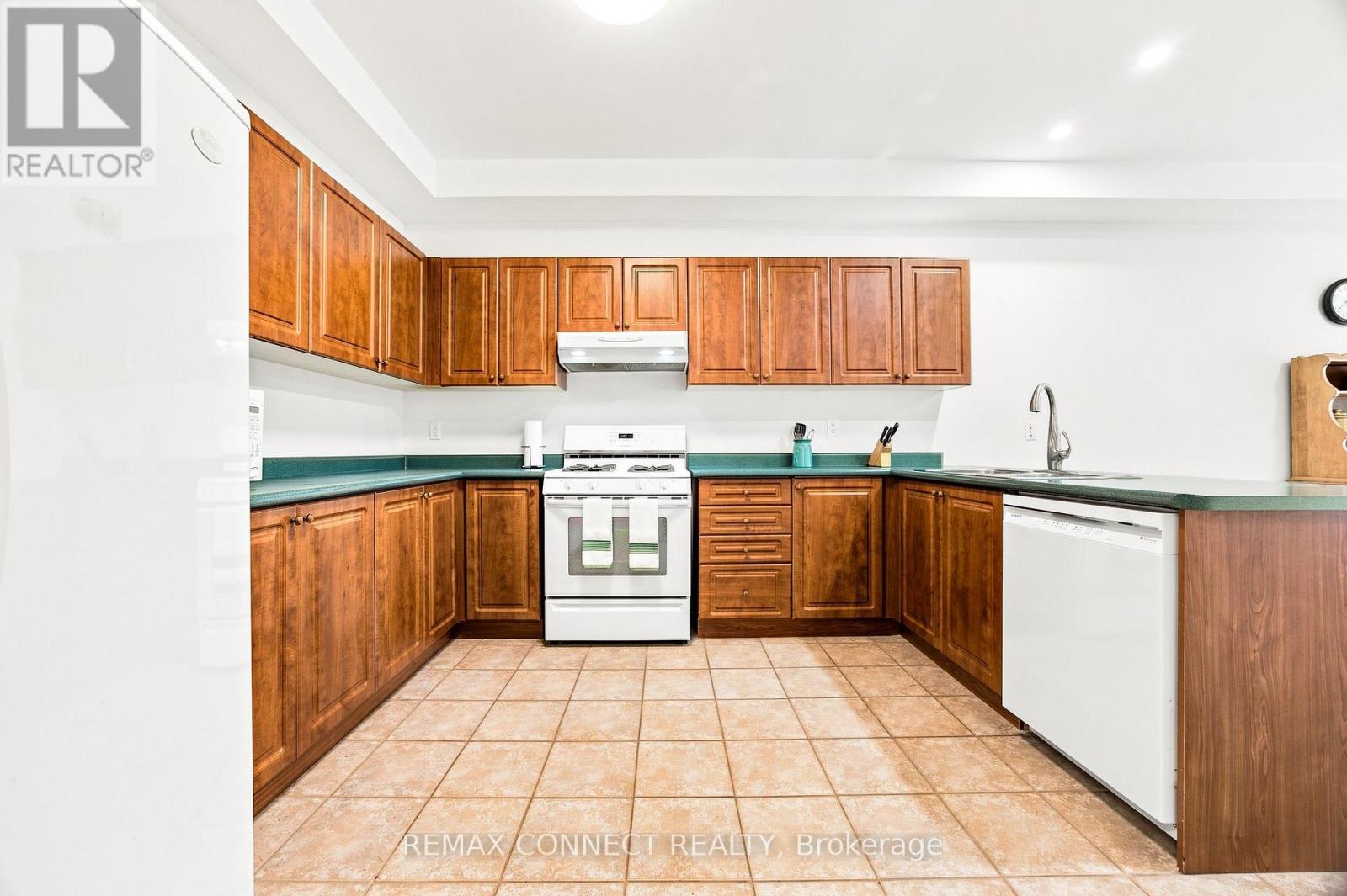 151 Bentoak Crescent, Vaughan, Ontario  L4J 8S6 - Photo 13 - N13728588