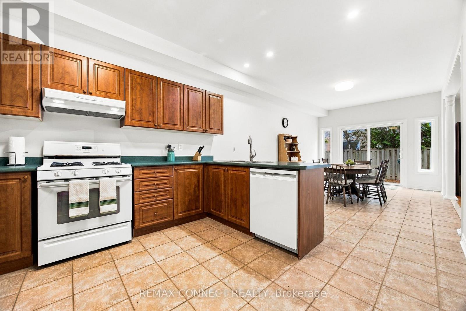151 Bentoak Crescent, Vaughan, Ontario  L4J 8S6 - Photo 14 - N13728588