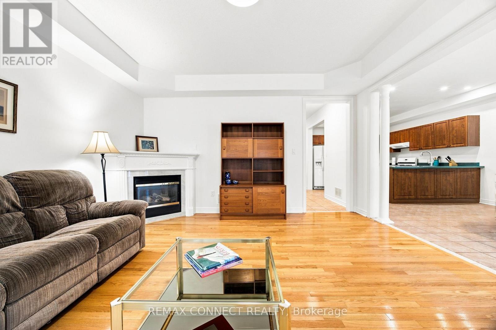 151 Bentoak Crescent, Vaughan, Ontario  L4J 8S6 - Photo 6 - N13728588
