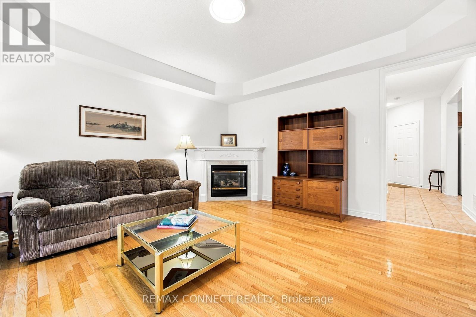 151 Bentoak Crescent, Vaughan, Ontario  L4J 8S6 - Photo 8 - N13728588