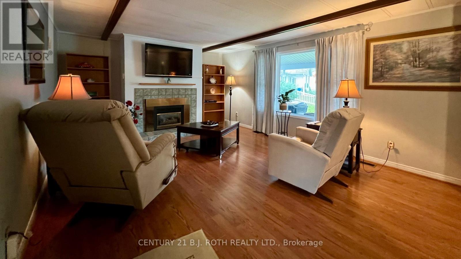 6 Walnut Court, Innisfil, Ontario  L9S 1M7 - Photo 5 - N13728592