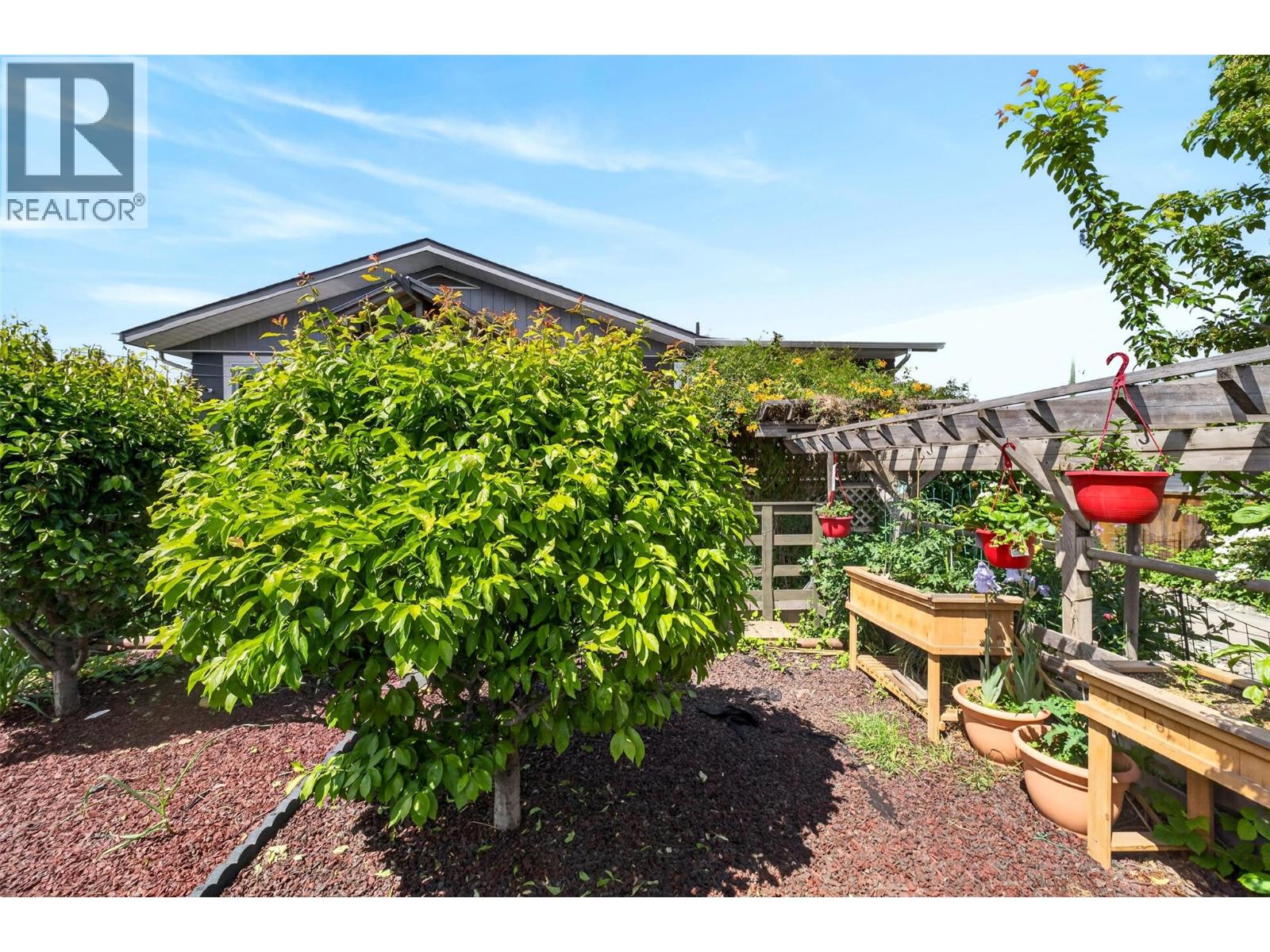 1050 8 Avenue Ne, Salmon Arm, British Columbia  V1E 4A4 - Photo 66 - 10390380