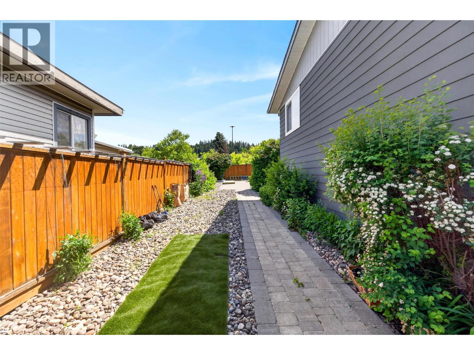 1050 8 Avenue Ne, Salmon Arm, British Columbia  V1E 4A4 - Photo 52 - 10390380