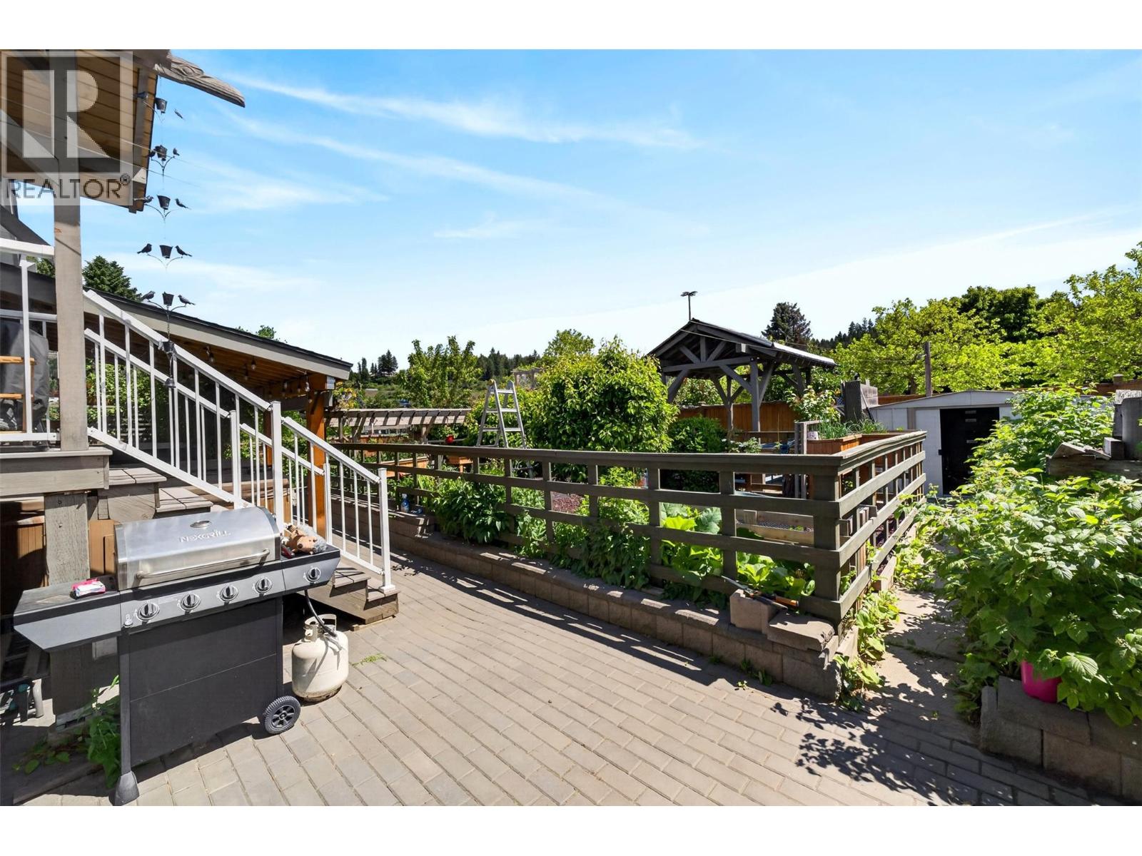 1050 8 Avenue Ne, Salmon Arm, British Columbia  V1E 4A4 - Photo 51 - 10390380