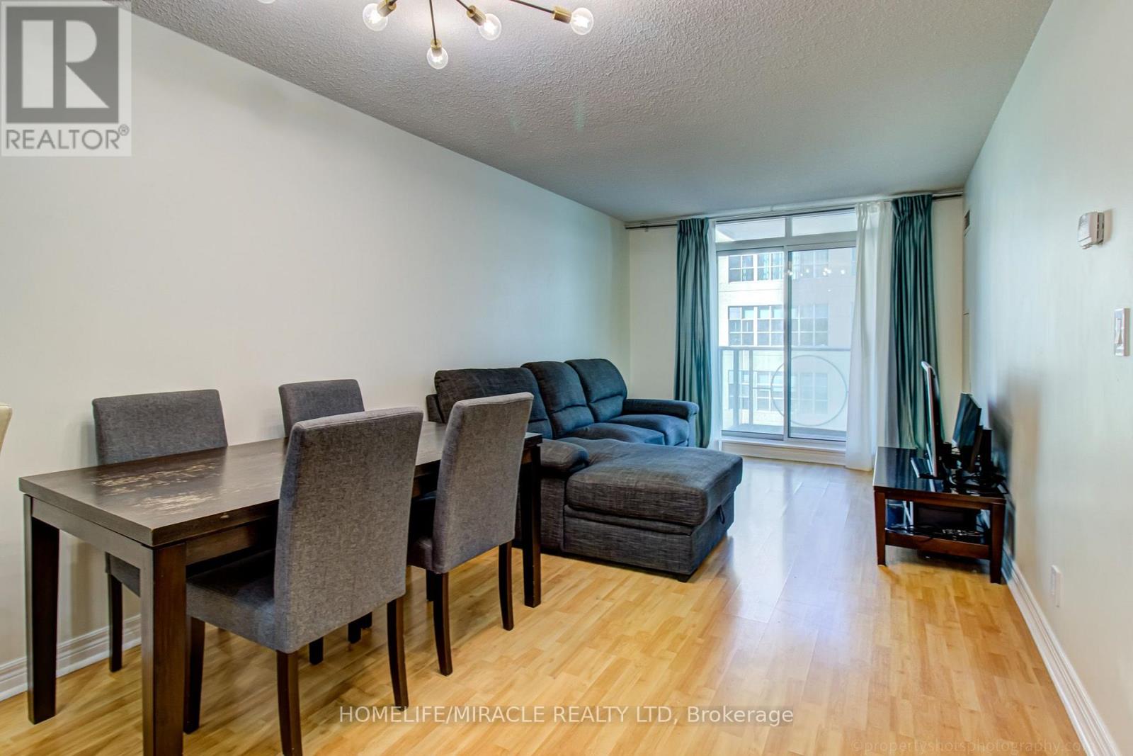 705 - 212 Eglinton Avenue, Toronto, Ontario  M4P 0A3 - Photo 10 - C13728564