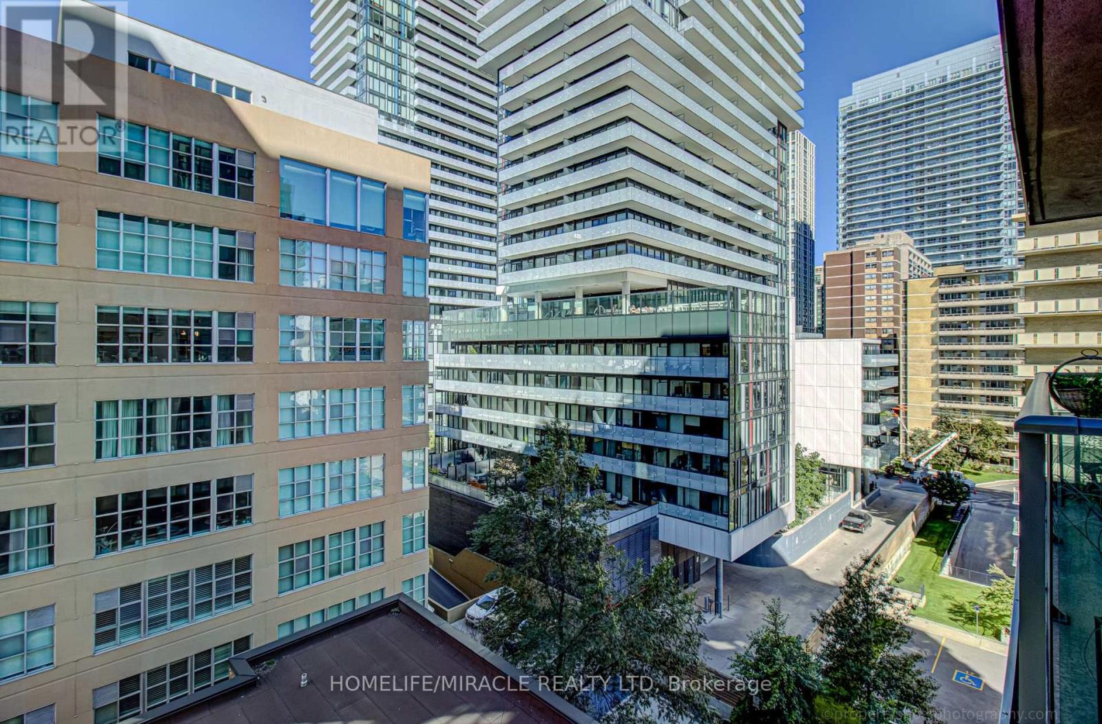 705 - 212 Eglinton Avenue, Toronto, Ontario  M4P 0A3 - Photo 17 - C13728564