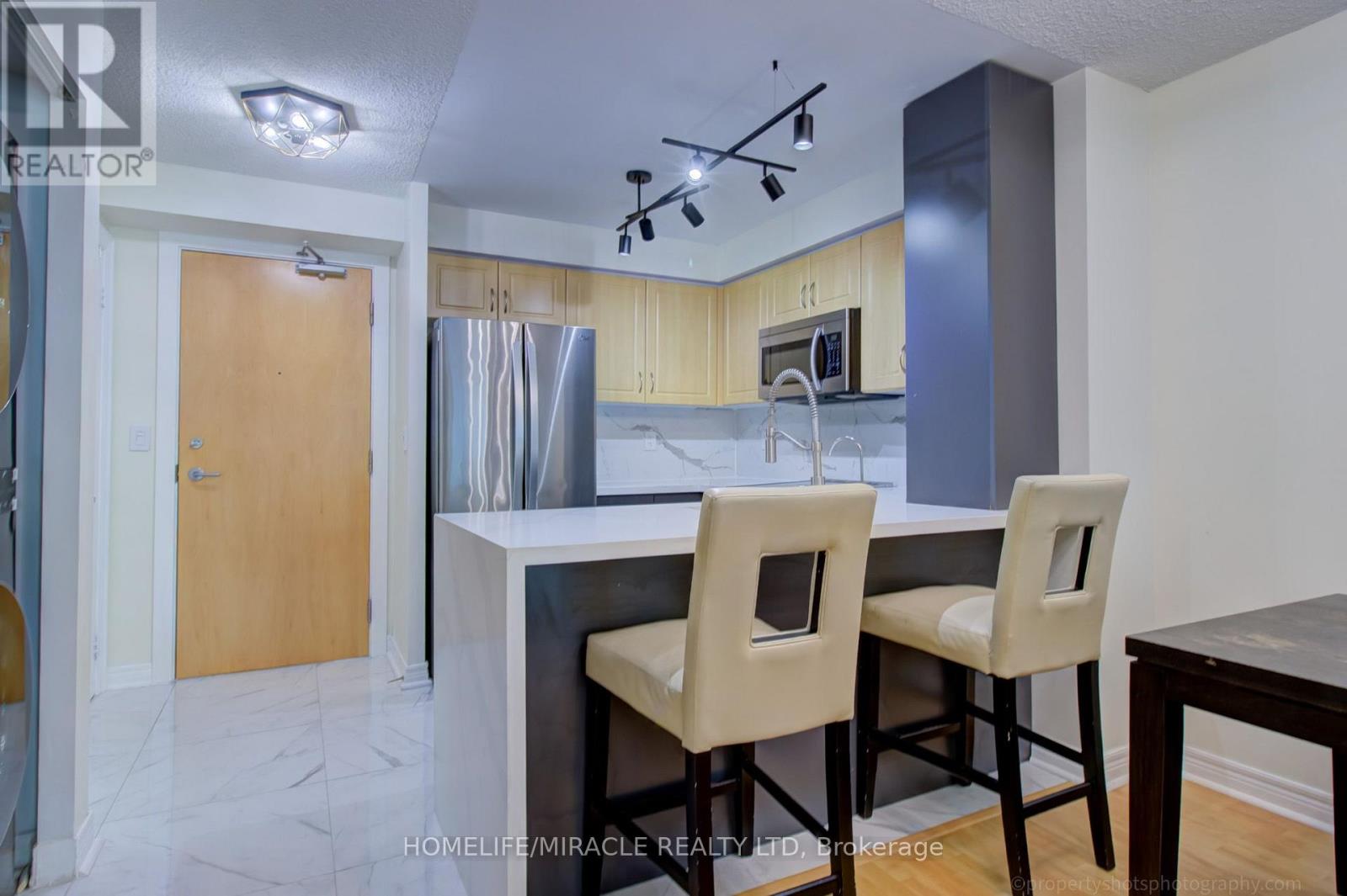 705 - 212 Eglinton Avenue, Toronto, Ontario  M4P 0A3 - Photo 8 - C13728564