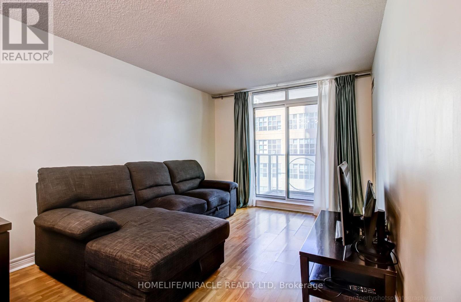 705 - 212 Eglinton Avenue, Toronto, Ontario  M4P 0A3 - Photo 6 - C13728564