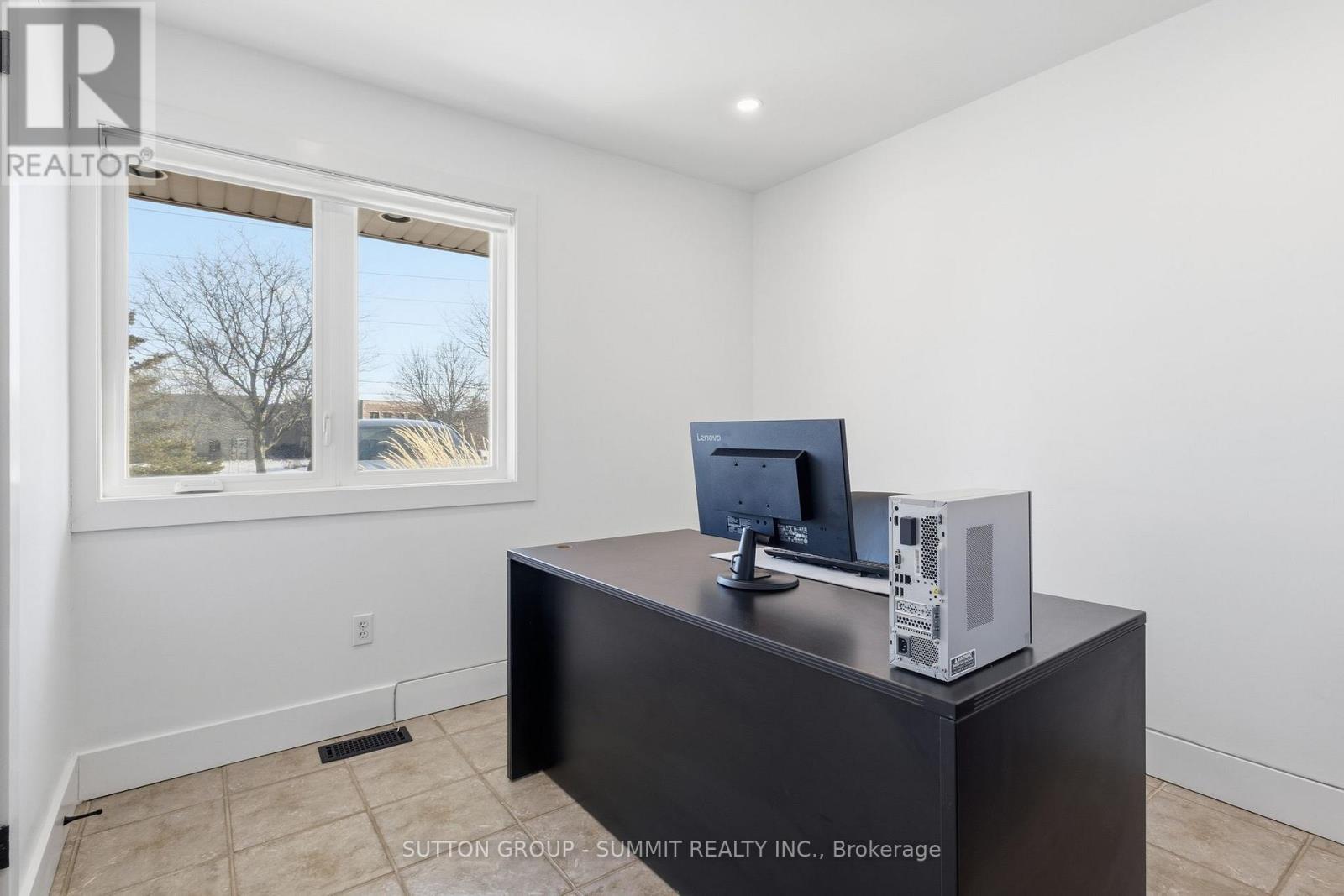 7 - 1253 Silvan Forest Drive, Burlington, Ontario  L7M 0B7 - Photo 8 - W13728472