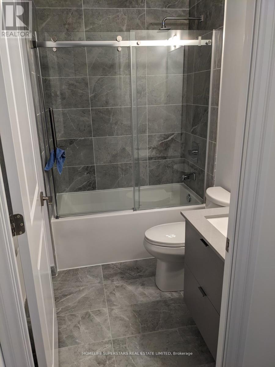 2110 - 30 Elm Drive W, Mississauga, Ontario L5B 0N6 - Photo 4 - W13728476