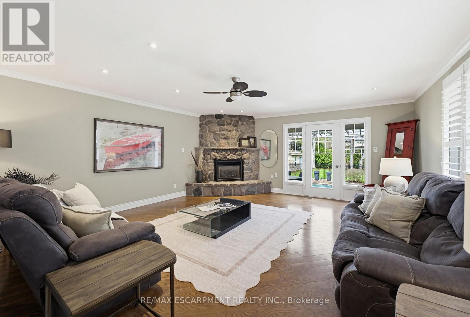 3083 Lakeshore Road, Burlington, Ontario  L7N 1A3 - Photo 13 - W13728492