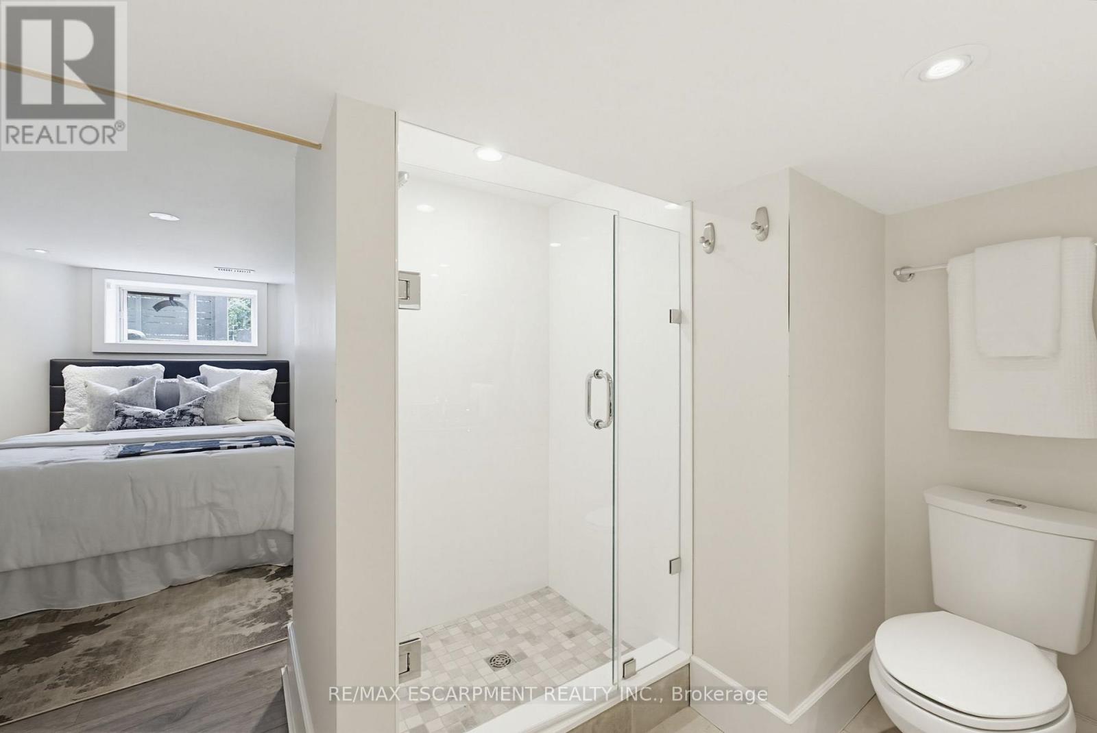 3083 Lakeshore Road, Burlington, Ontario  L7N 1A3 - Photo 33 - W13728492