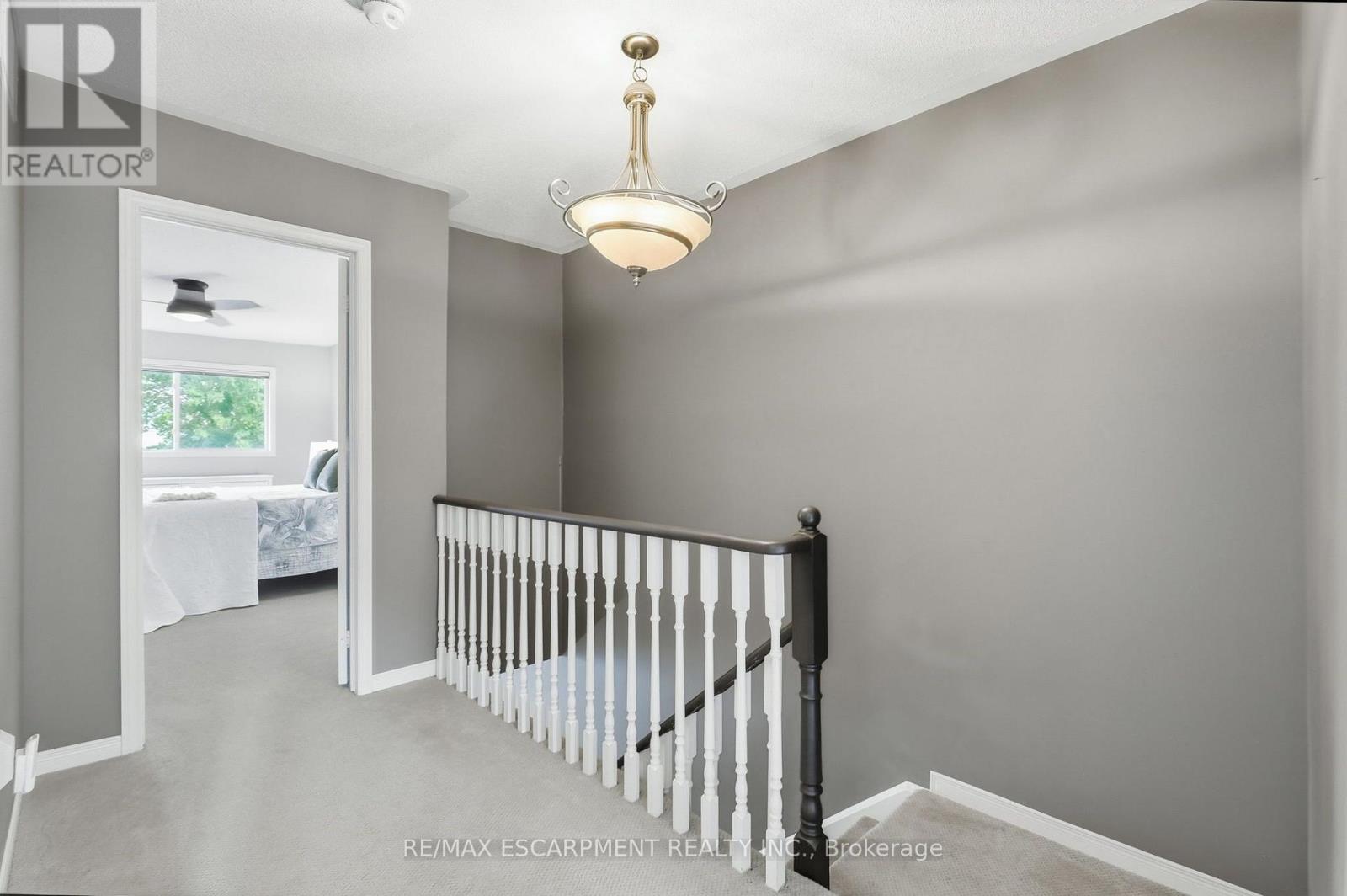 5213 Thornburn Drive, Burlington, Ontario  L7L 6R4 - Photo 15 - W13728568