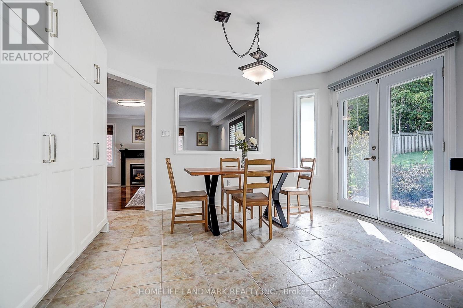 31 Crimson Ridge Road, Barrie, Ontario  L4N 9R8 - Photo 16 - S13721562
