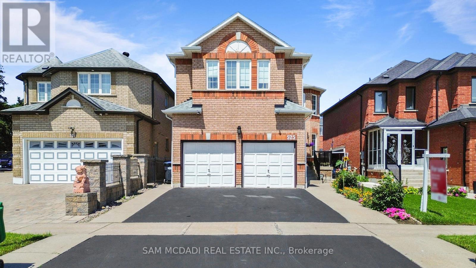 525 Driftcurrent Drive, Mississauga, Ontario  L4Z 3Z2 - Photo 2 - W13521590
