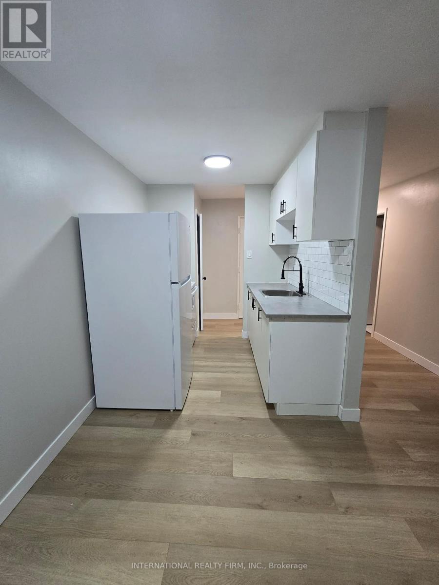 77 East Street E, St. Thomas, Ontario N5P 2R4 - Photo 4 - X13714746