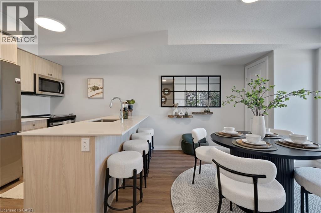 410 Northfield Drive W Unit# D16, Waterloo, Ontario  N2V 0J3 - Photo 10 - 40832889