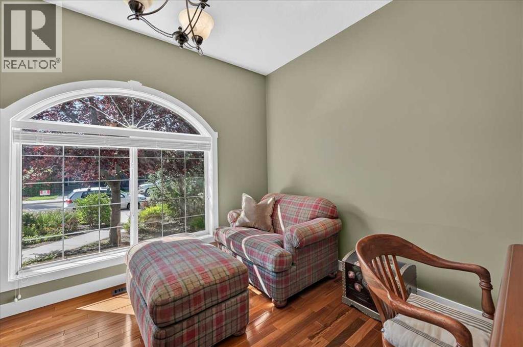 1122 21 Avenue Nw, Calgary, Alberta  T2M 1K9 - Photo 4 - A2338615