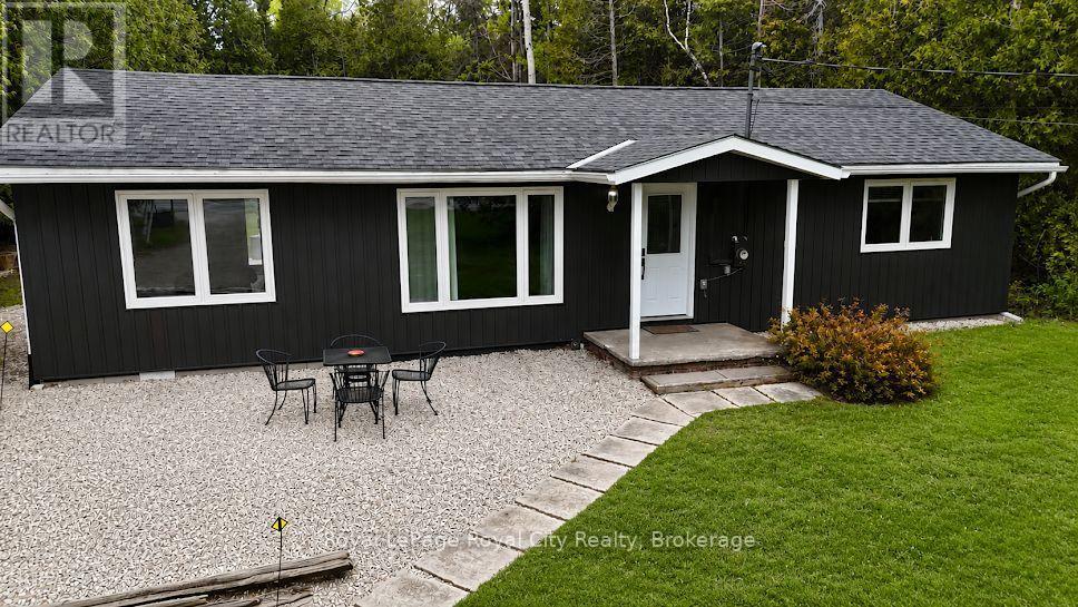 7221 6 Highway, Northern Bruce Peninsula, Ontario  N0H 2R0 - Photo 2 - X13719524