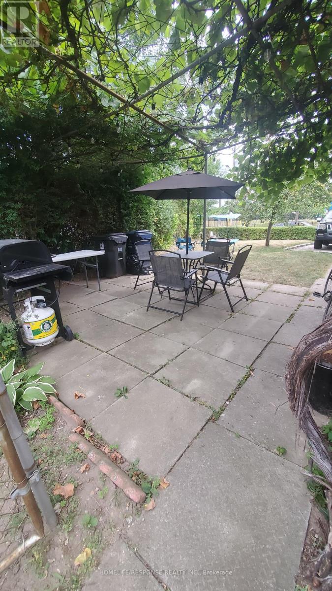 114 Ardwick Boulevard, Toronto, Ontario  M9M 1W2 - Photo 14 - W13722612