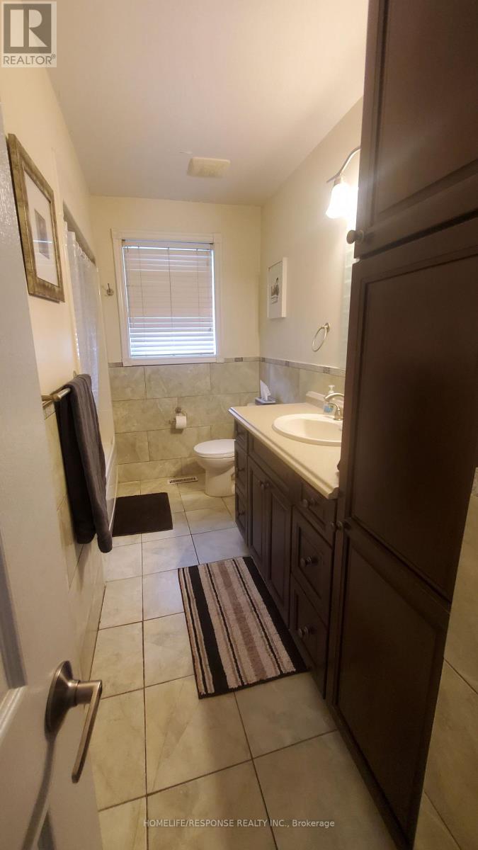 114 Ardwick Boulevard, Toronto, Ontario  M9M 1W2 - Photo 9 - W13722612