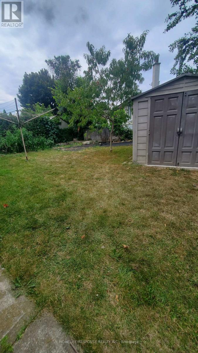 114 Ardwick Boulevard, Toronto, Ontario  M9M 1W2 - Photo 15 - W13722612