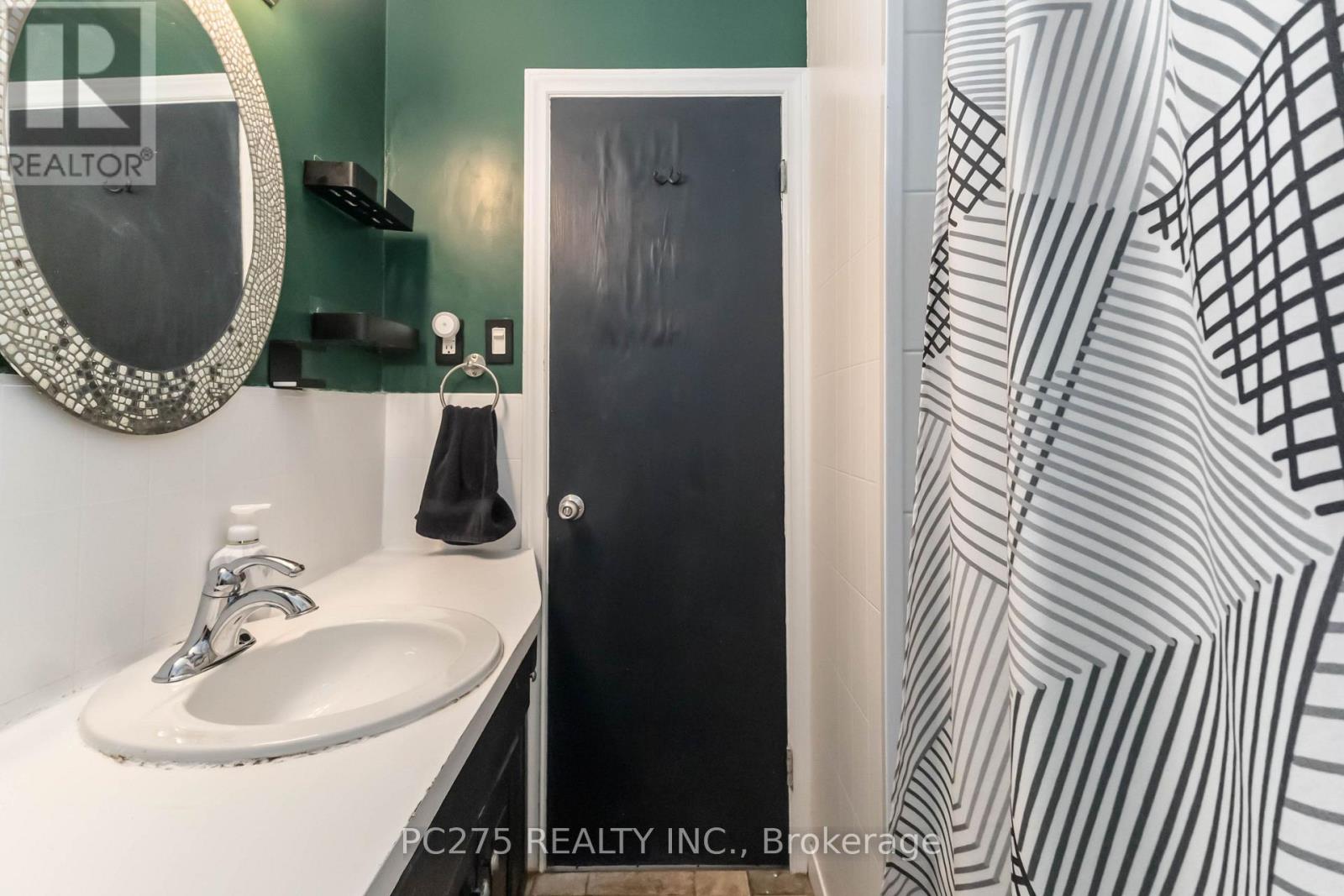 34 Oregon Road, London South, Ontario  N5Z 4B9 - Photo 26 - X13728708