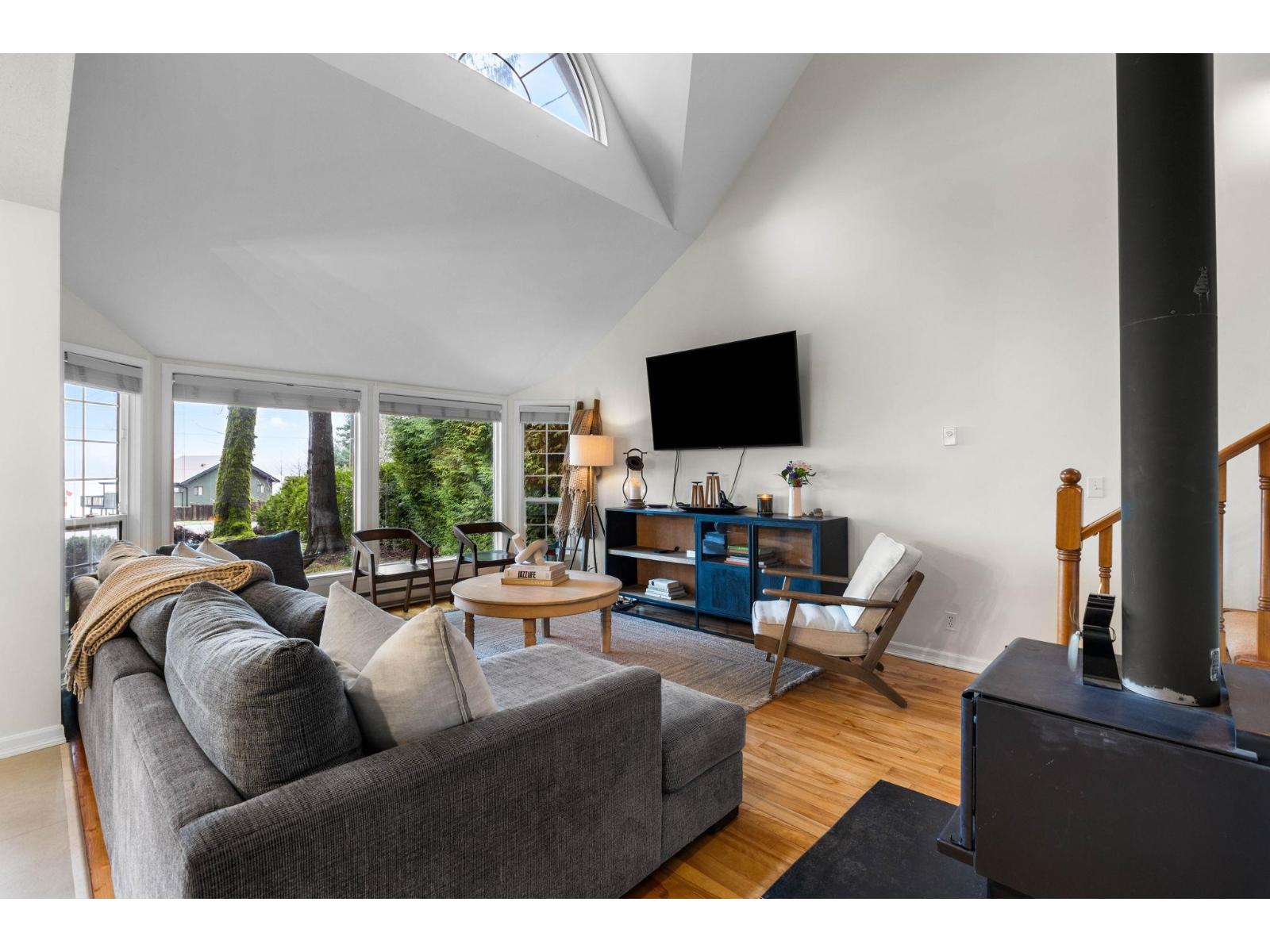 7388 Rockwell Place, Harrison Lake, Harrison Hot Springs, British Columbia  V0M 1A0 - Photo 11 - R3144729