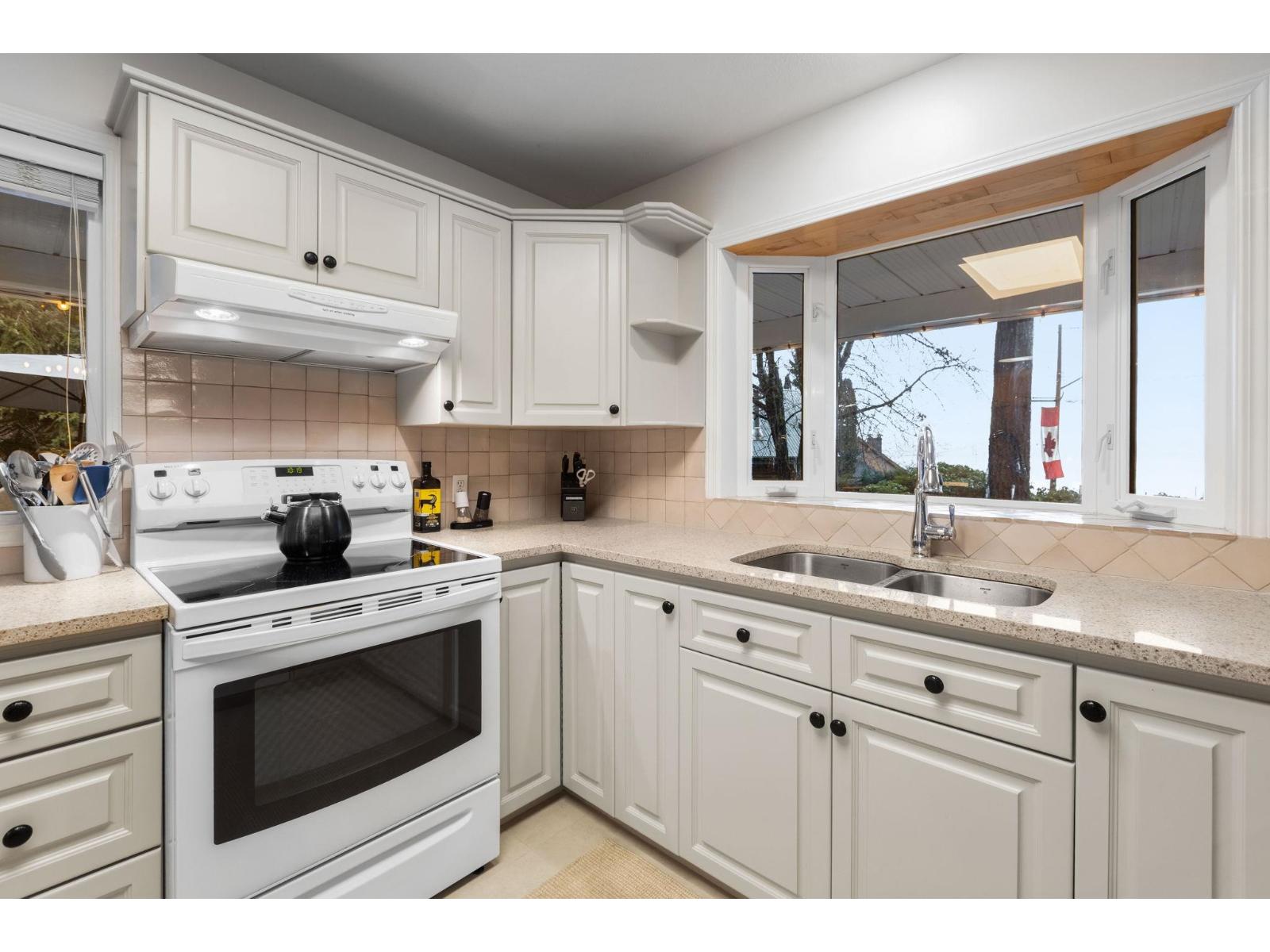 7388 Rockwell Place, Harrison Lake, Harrison Hot Springs, British Columbia  V0M 1A0 - Photo 19 - R3144729