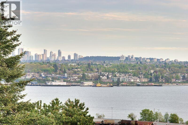 701 145 ST GEORGES AVENUE, north vancouver, British Columbia