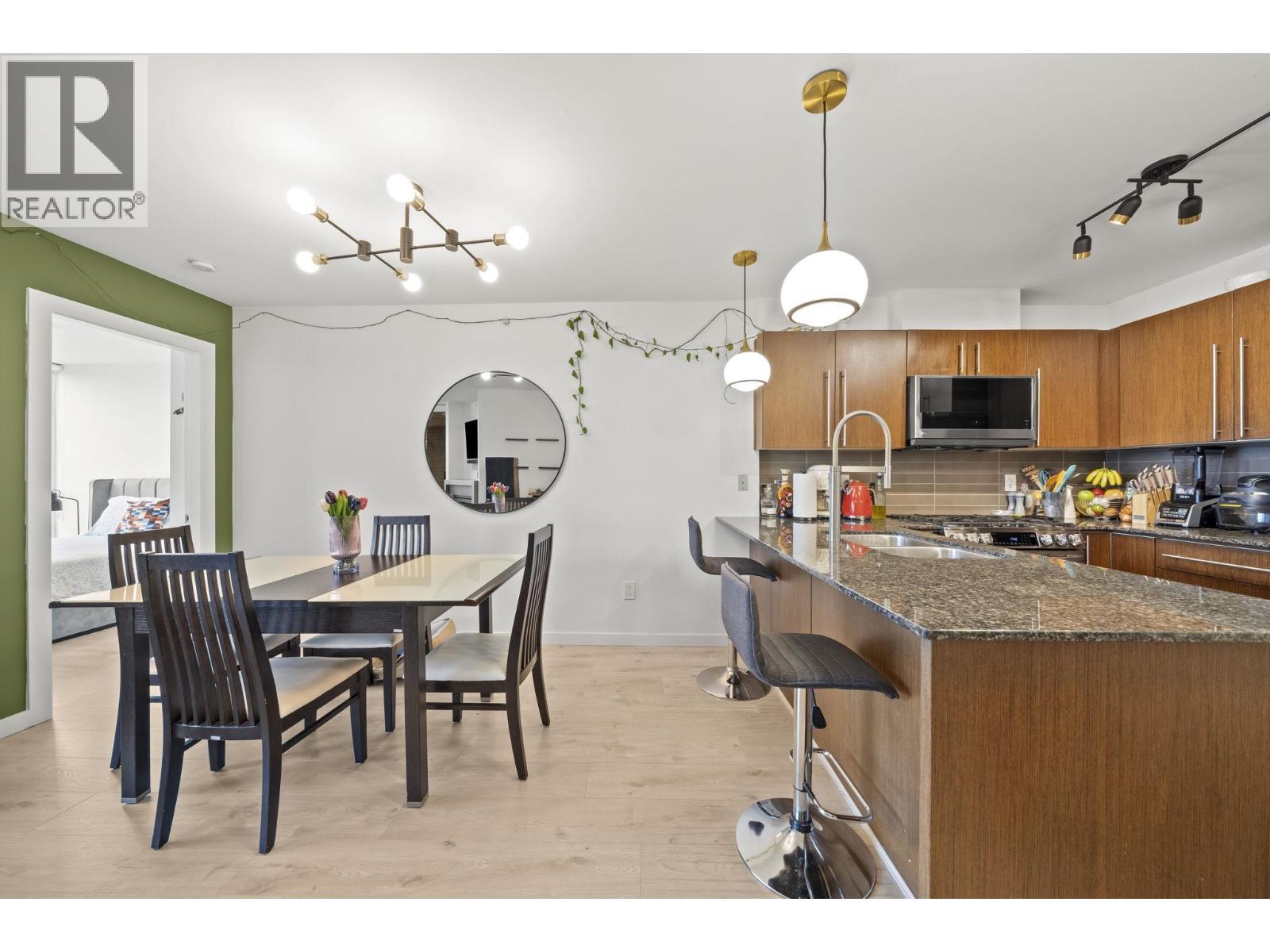 208 4888 Brentwood Drive, Burnaby, British Columbia  V5C 0C6 - Photo 7 - R3159995