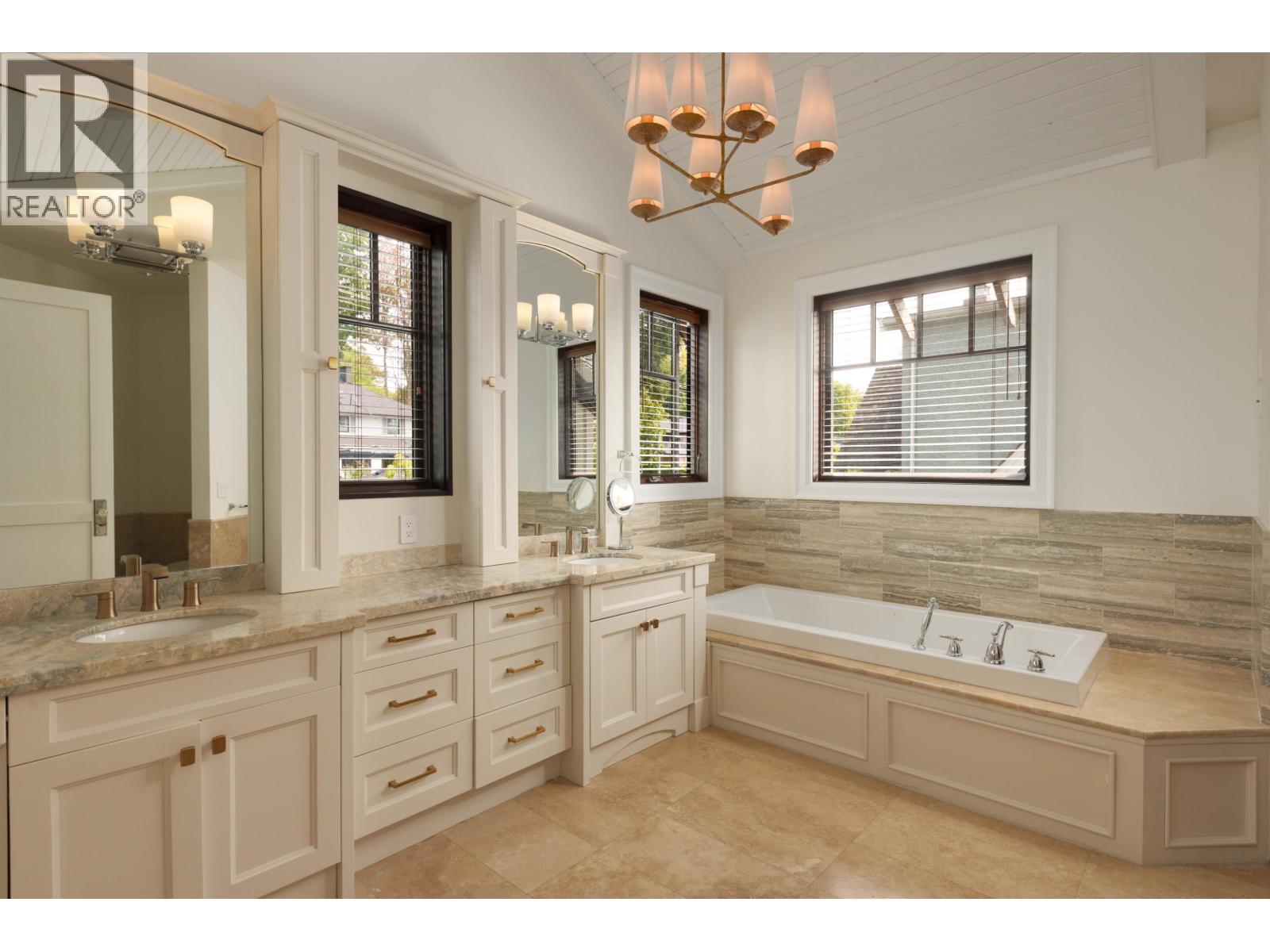 4468 Pine Crescent, Vancouver, British Columbia  V6J 4L1 - Photo 23 - R3160006