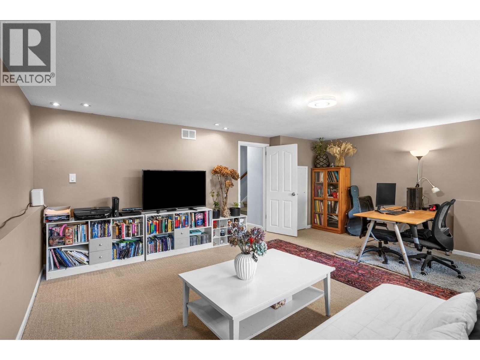 3020 Thorncliffe Drive, North Vancouver, British Columbia  V7R 2T1 - Photo 26 - R3160024