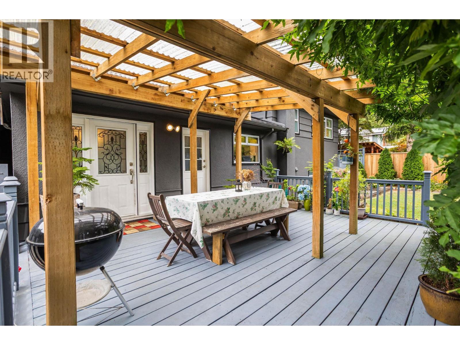 3020 Thorncliffe Drive, North Vancouver, British Columbia  V7R 2T1 - Photo 29 - R3160024