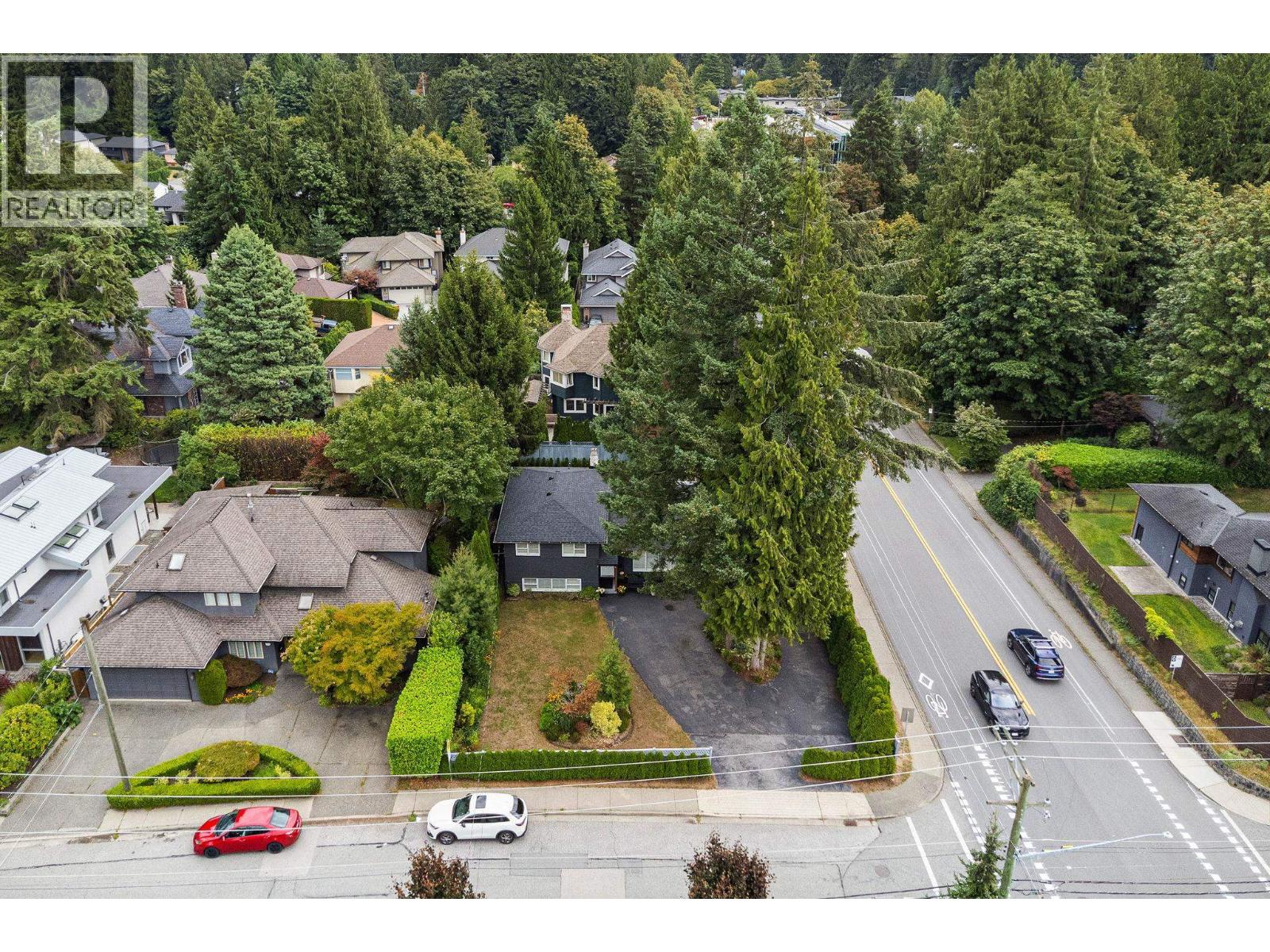 3020 Thorncliffe Drive, North Vancouver, British Columbia  V7R 2T1 - Photo 33 - R3160024