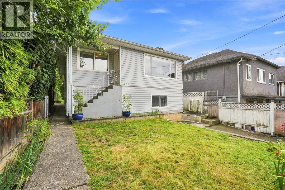 4820 MOSS STREET, vancouver, British Columbia