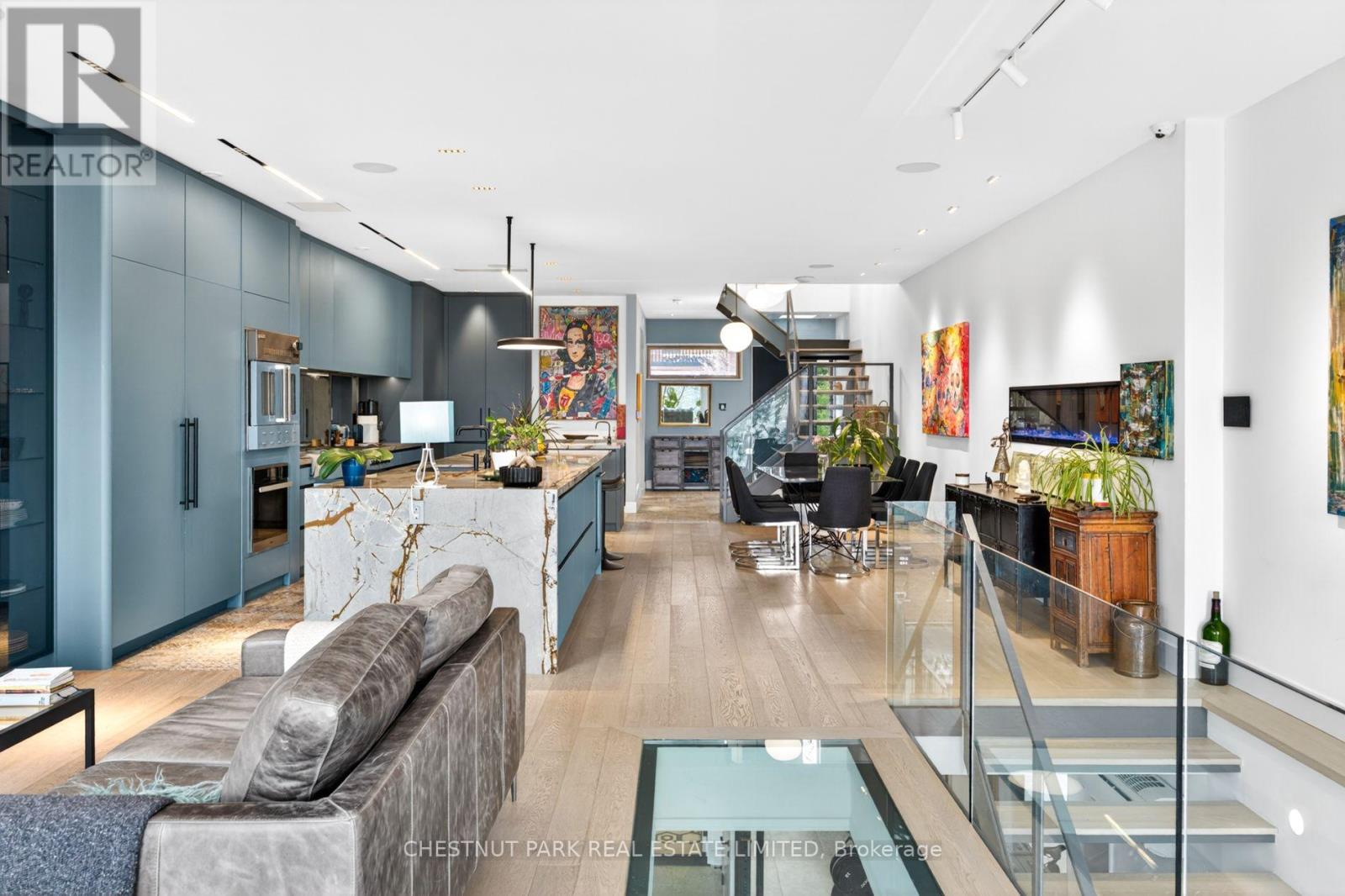15 Albemarle Avenue, Toronto, Ontario  M4K 1H6 - Photo 8 - E13728644