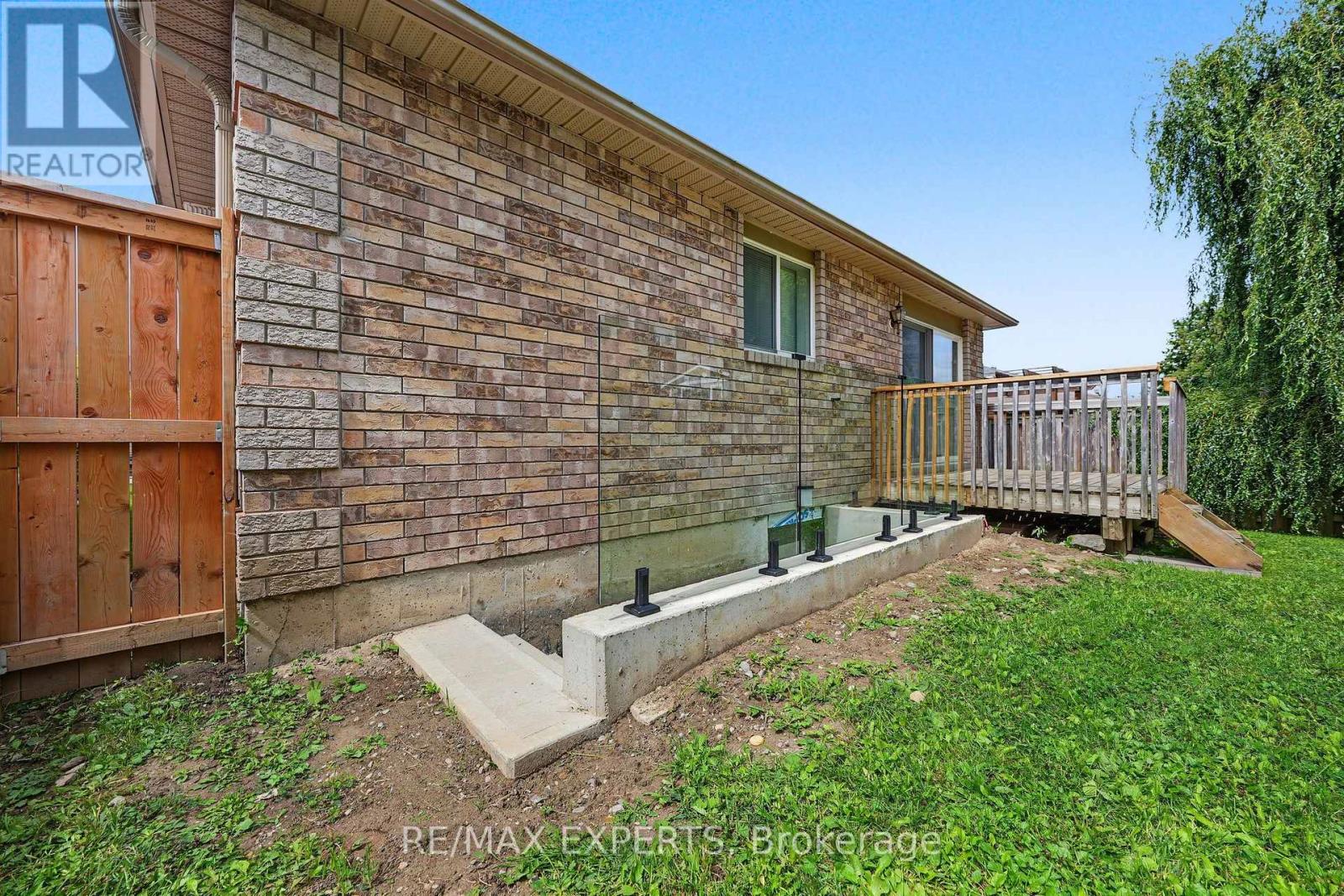 Bsmt - 17 Michelle Drive, Barrie, Ontario  L4N 5Y1 - Photo 24 - S13728654