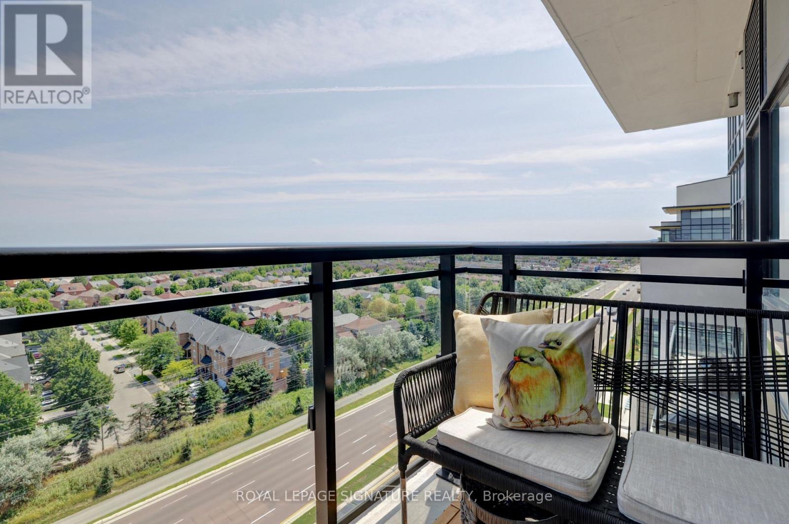 Ph15 - 395 Dundas Street W, Oakville, Ontario  L6M 4M2 - Photo 12 - W13728620