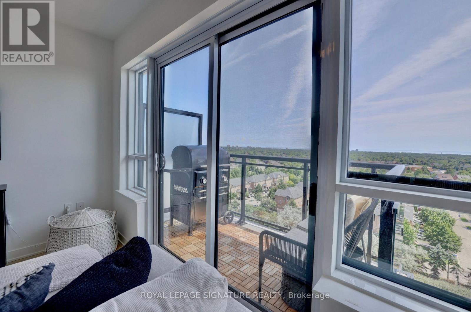Ph15 - 395 Dundas Street W, Oakville, Ontario  L6M 4M2 - Photo 7 - W13728620