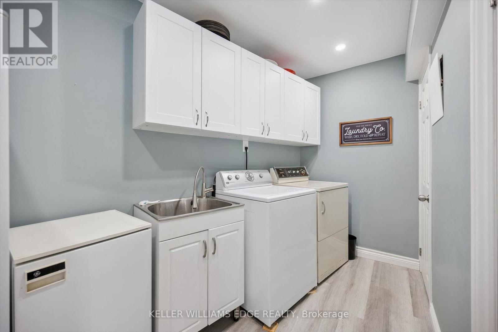 8 - 2155 Duncaster Drive, Burlington, Ontario  L7P 4R3 - Photo 37 - W13728716
