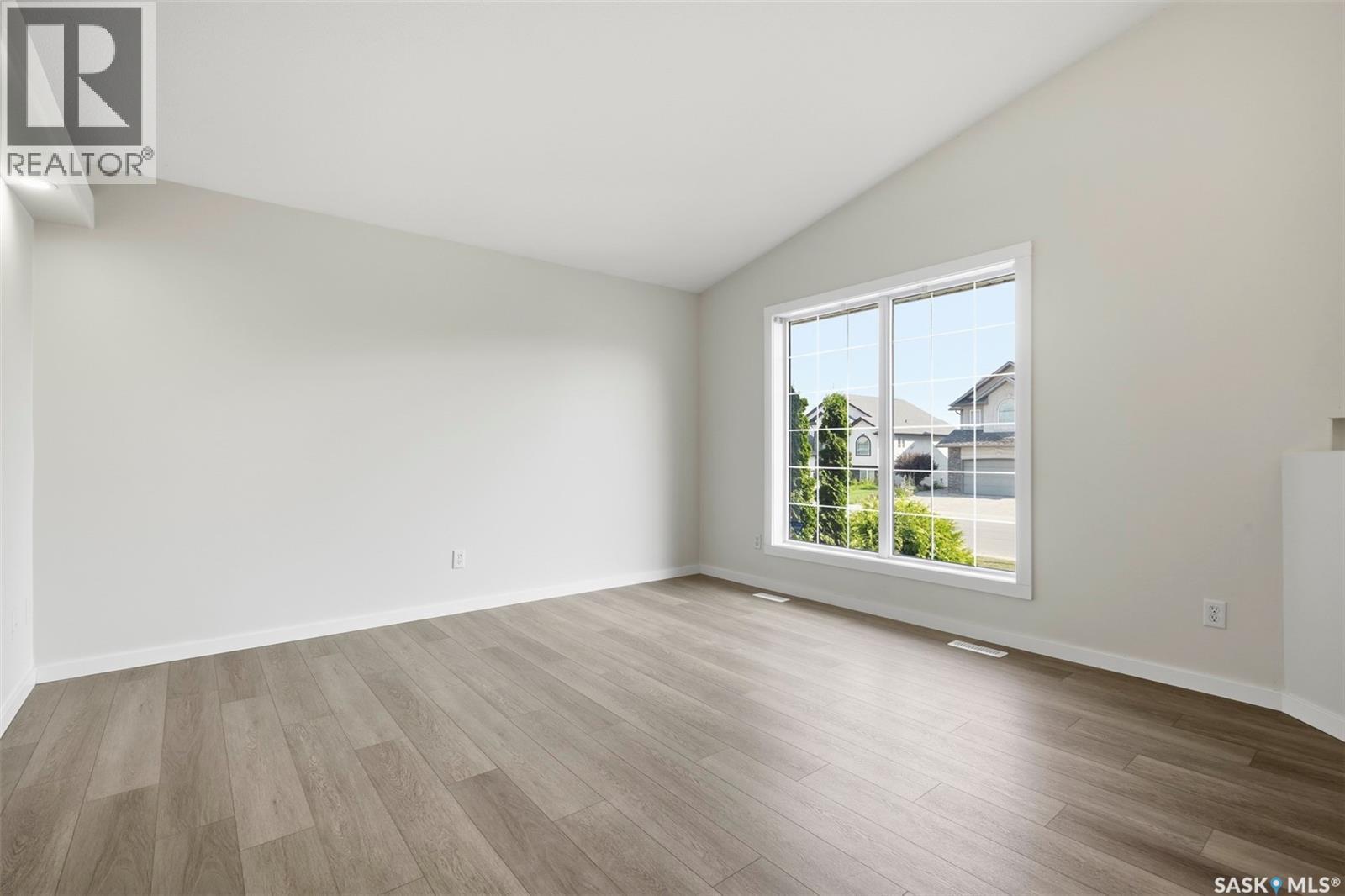418 Greaves Crescent, Saskatoon, Saskatchewan  S7W 1A9 - Photo 4 - SK047086