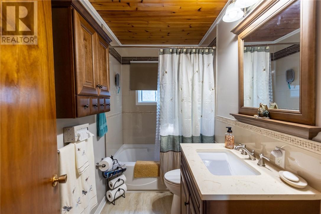 75 Holmes Street, Spring  Bay, Ontario  P0P 2B0 - Photo 23 - 2127679