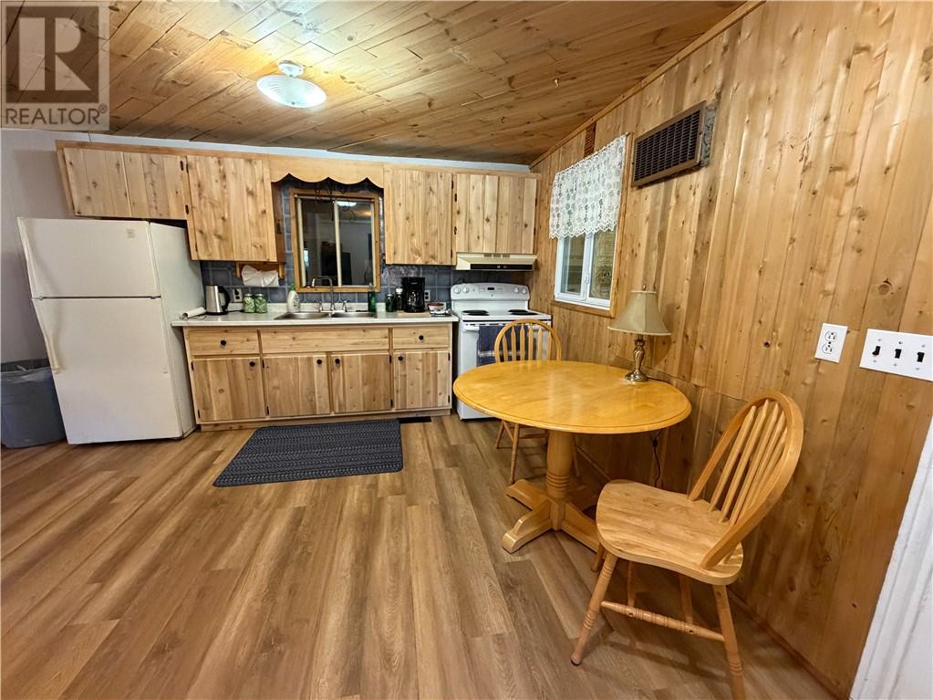1 Phipps Street, Manitoulin Island, Ontario  P0P 1H0 - Photo 19 - 2127953