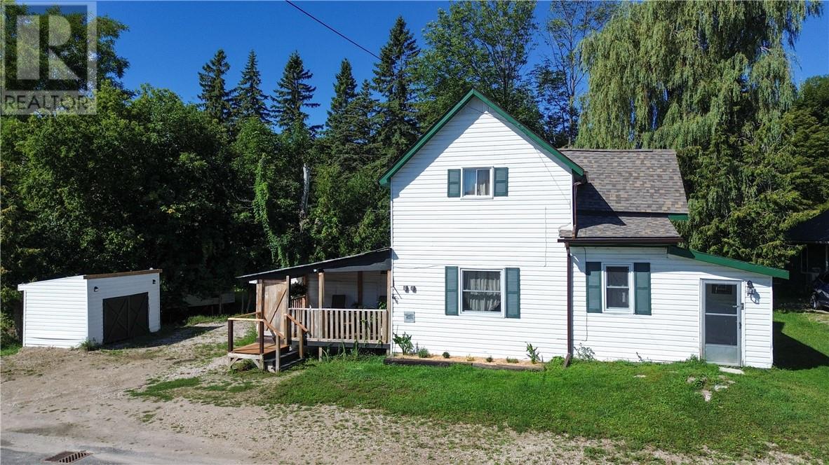 1 Phipps Street, Manitoulin Island, Ontario  P0P 1H0 - Photo 3 - 2127953