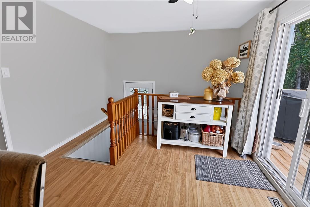 3141 Maple Street, Val Caron, Ontario  P3N 1E9 - Photo 11 - 2130070